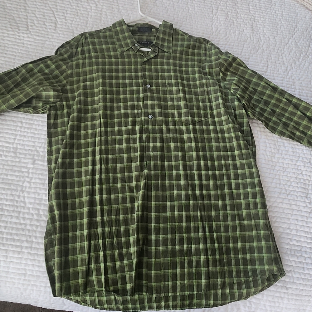 Men's DKNY dress shirt (Lrg)